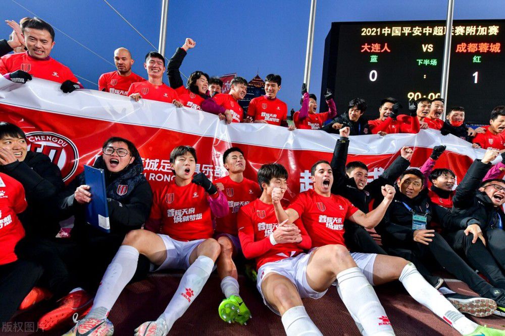 在四川大学锦城学院的见面会上，王凯还自曝自己大学时喜欢和兄弟在三环上骑摩托车，那些年轻、热血、无所顾忌的日子，是王凯怀念的好时光